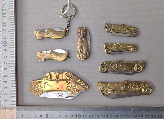 8 antique COURSOLLES folding knives—see photos for dimensions and condition