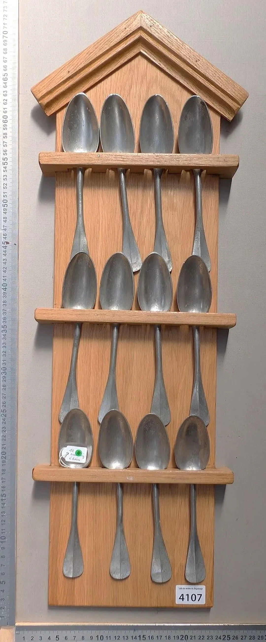 1 set of 12 oak spoon rests - See photos for dimensions and condition