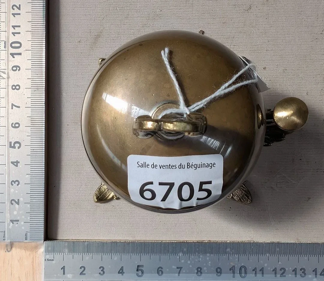 1 bronze counter bell—see photos for dimensions and condition