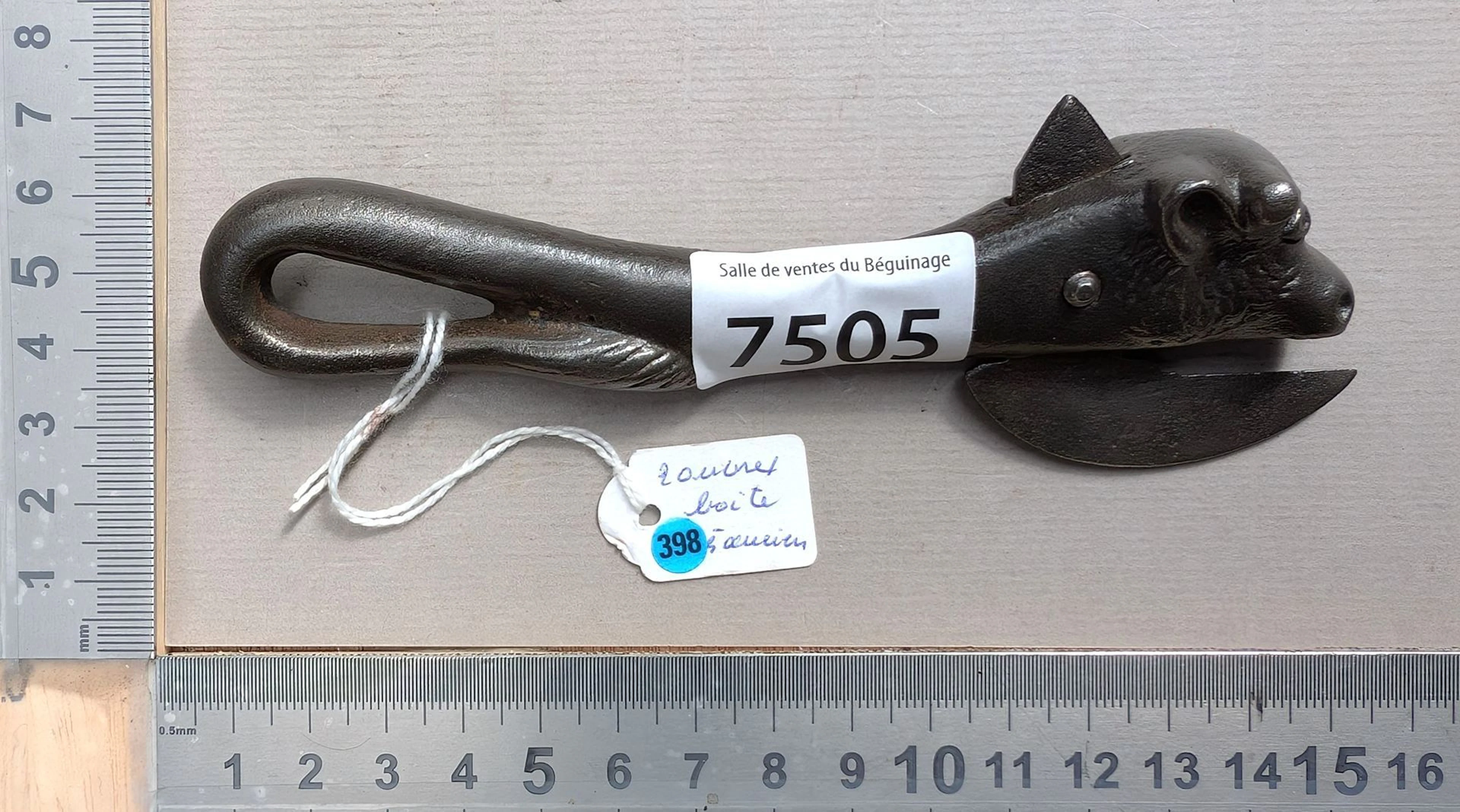 1 vintage can opener with a bull's head design—see photos for dimensions