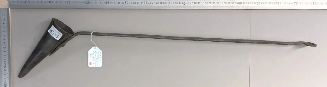 Wrought-iron tool for gluing—see photos for dimensions and condition