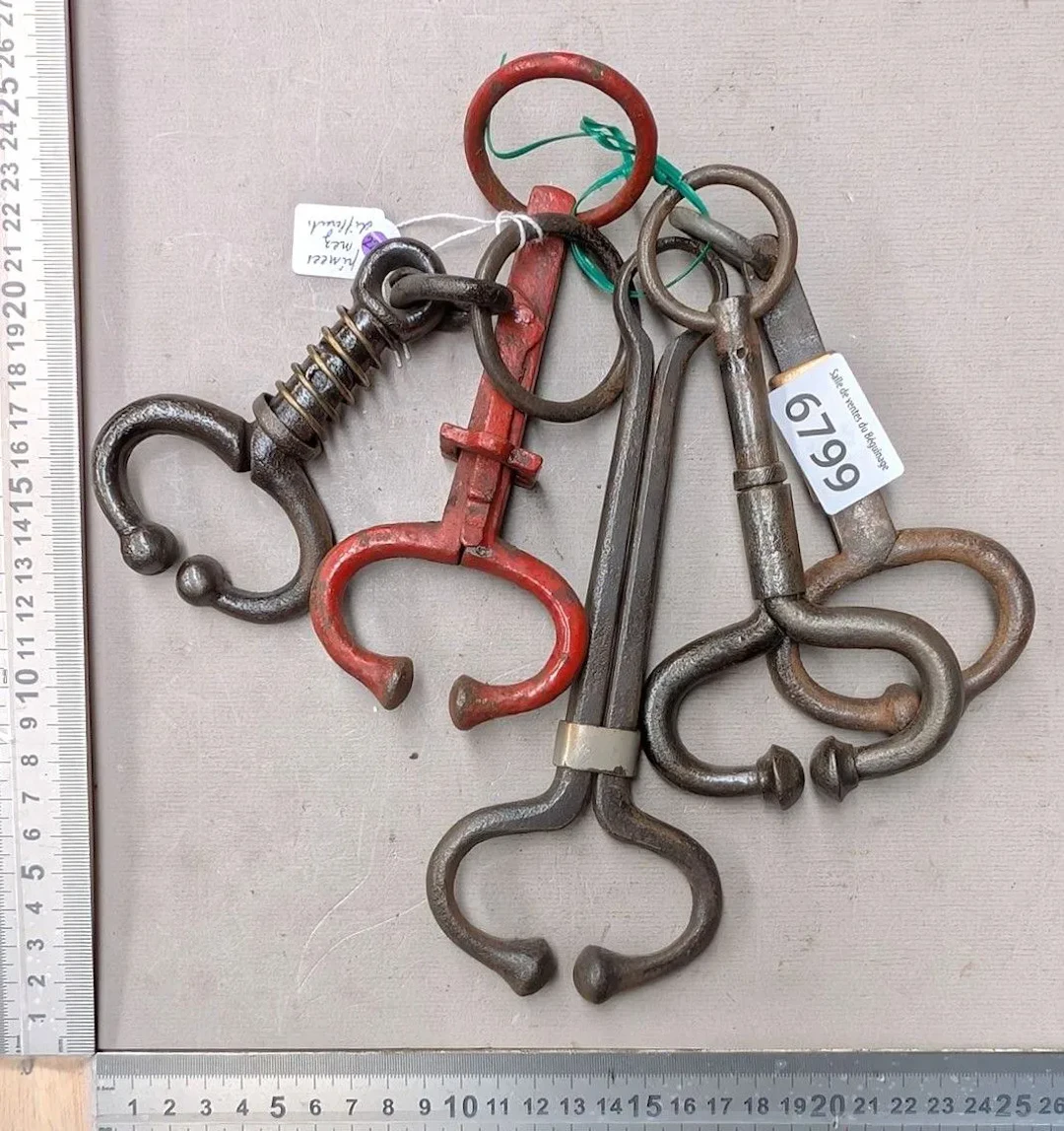5 different nose clips—see photos for dimensions and condition