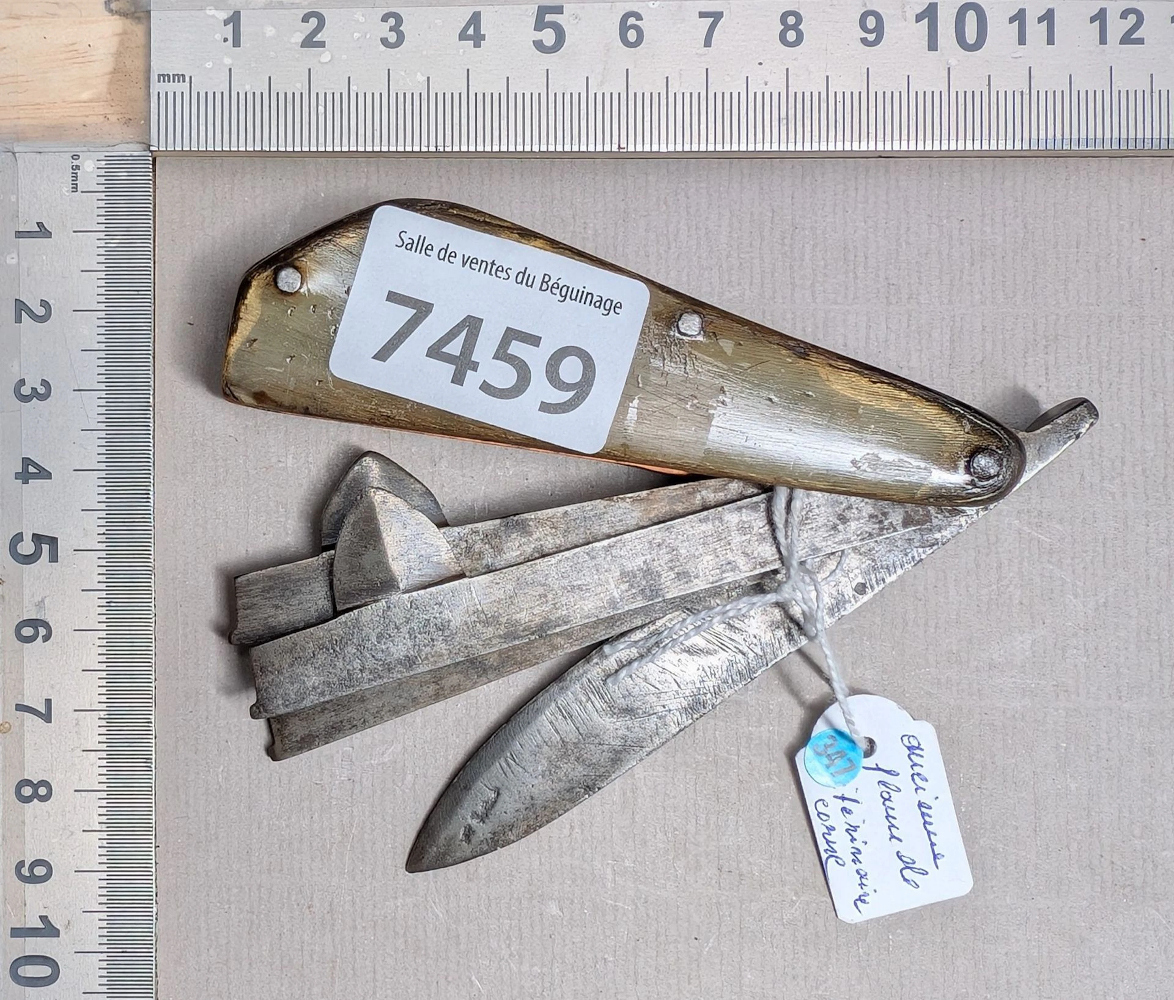 1 vintage 4-blade veterinary horn - See photos for dimensions and condition