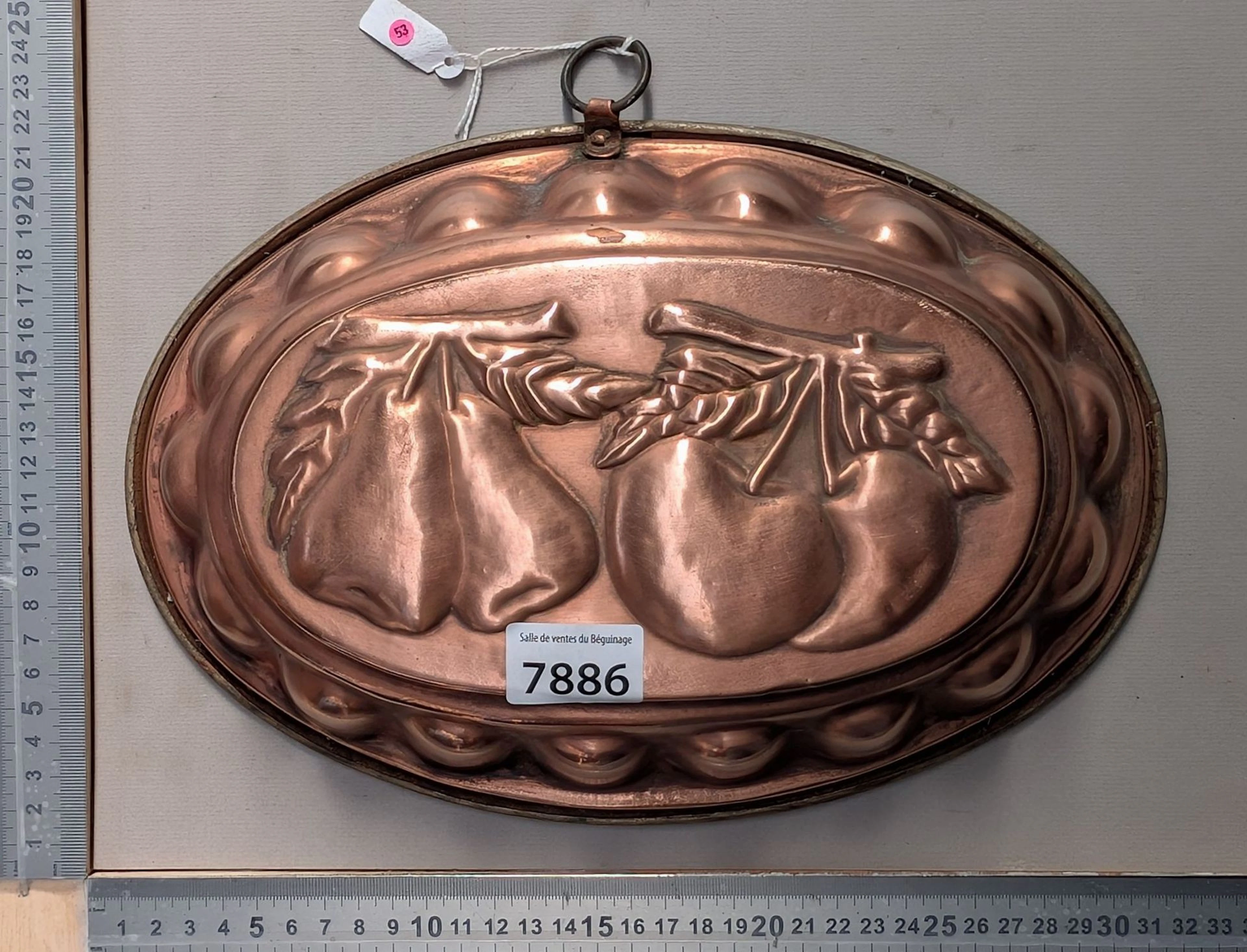 1 19th-century cake pan—see photos for dimensions and condition