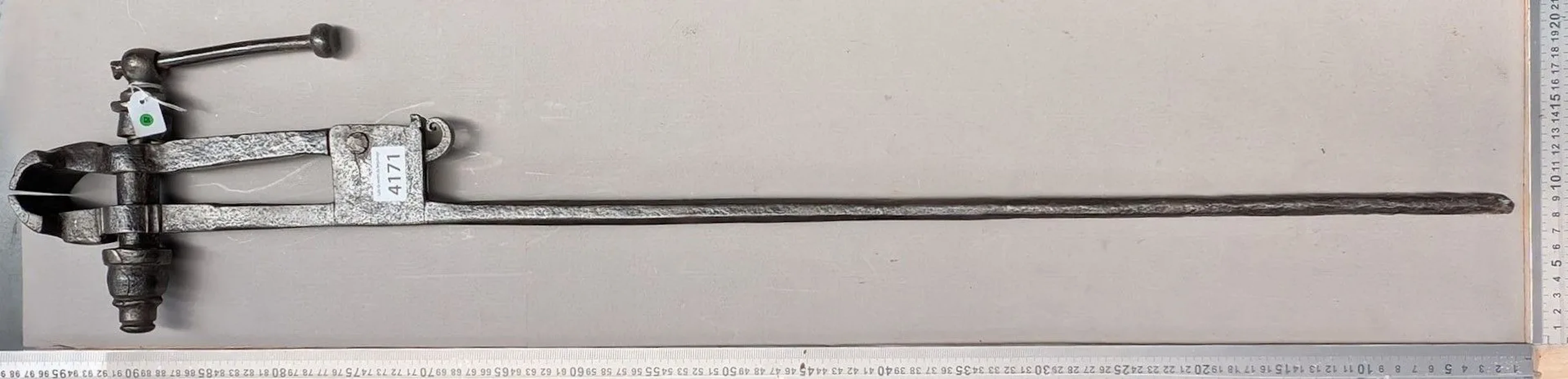 Steel floor vise—see photos for dimensions and condition
