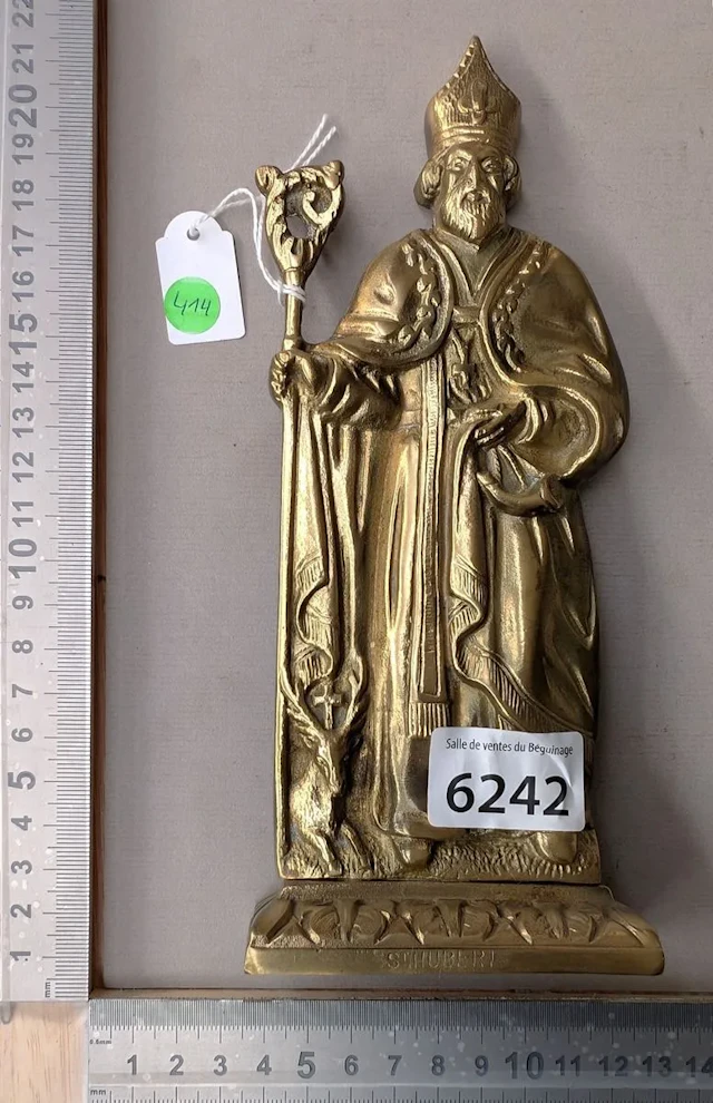 1 St. Hubert in bronze—see photos for dimensions and condition