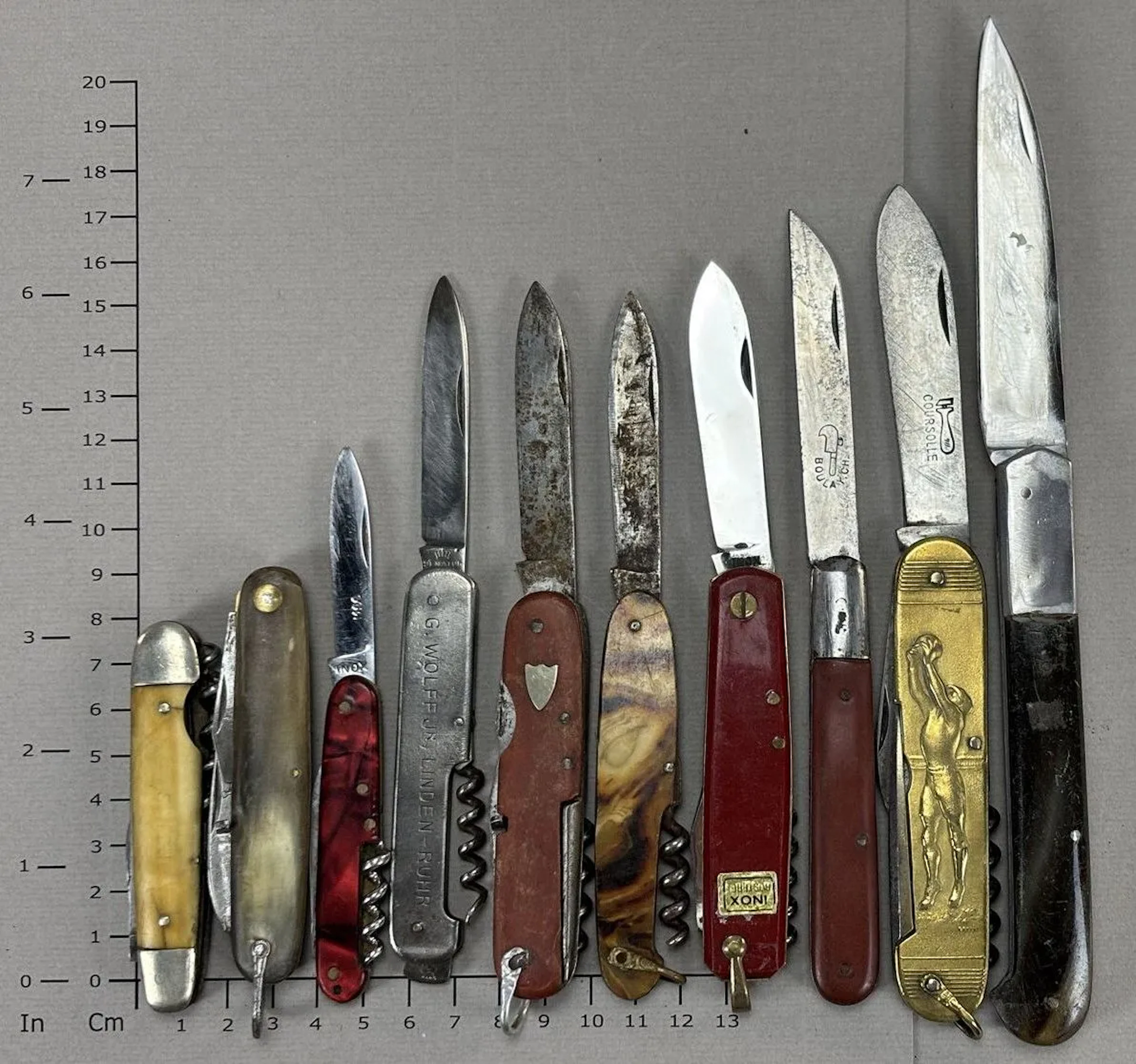 Set of antique knives or pocket knives—see photos for dimensions and condition