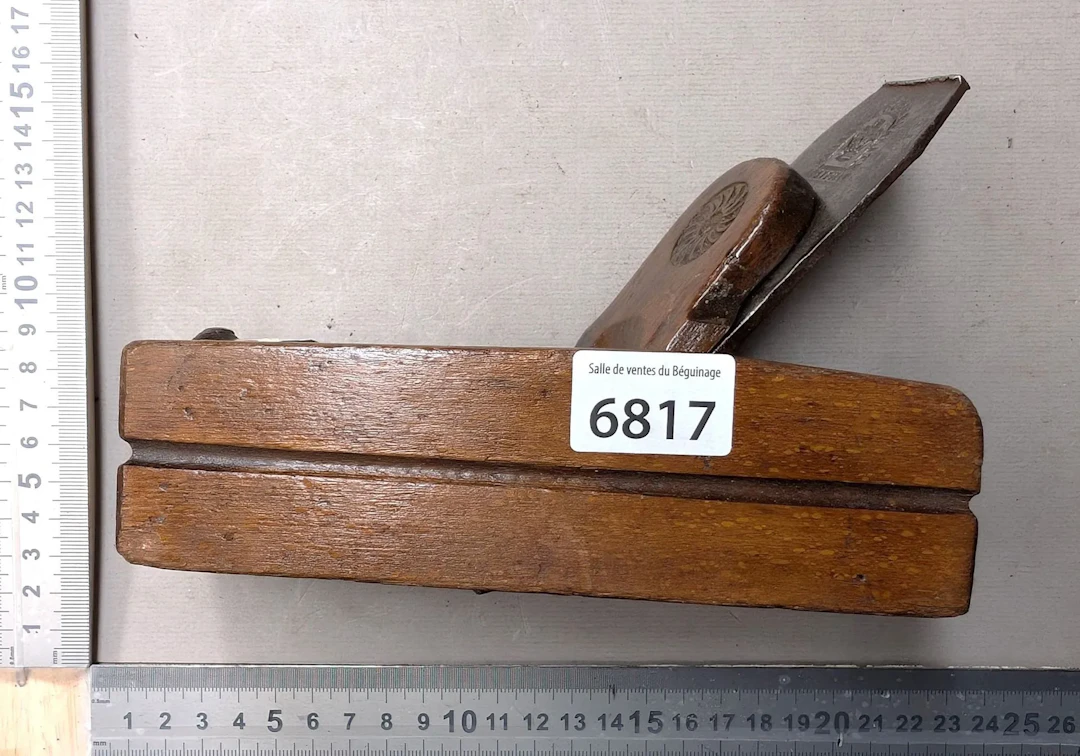 1 antique decorative plane, 1780—See photos for dimensions and condition