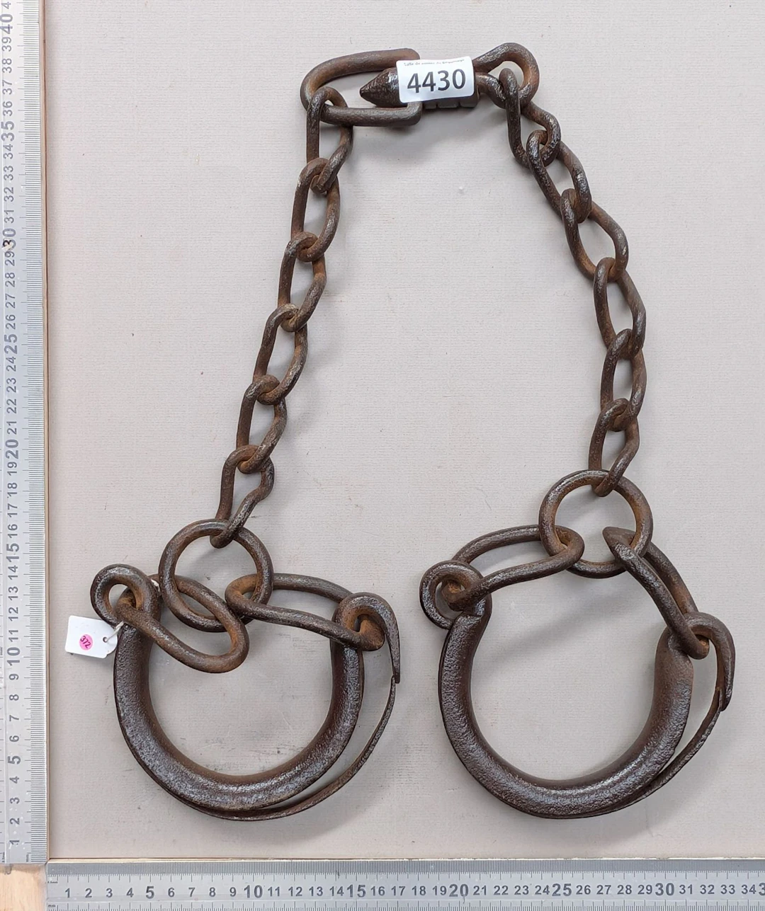 Antique gate - See photos for dimensions and condition