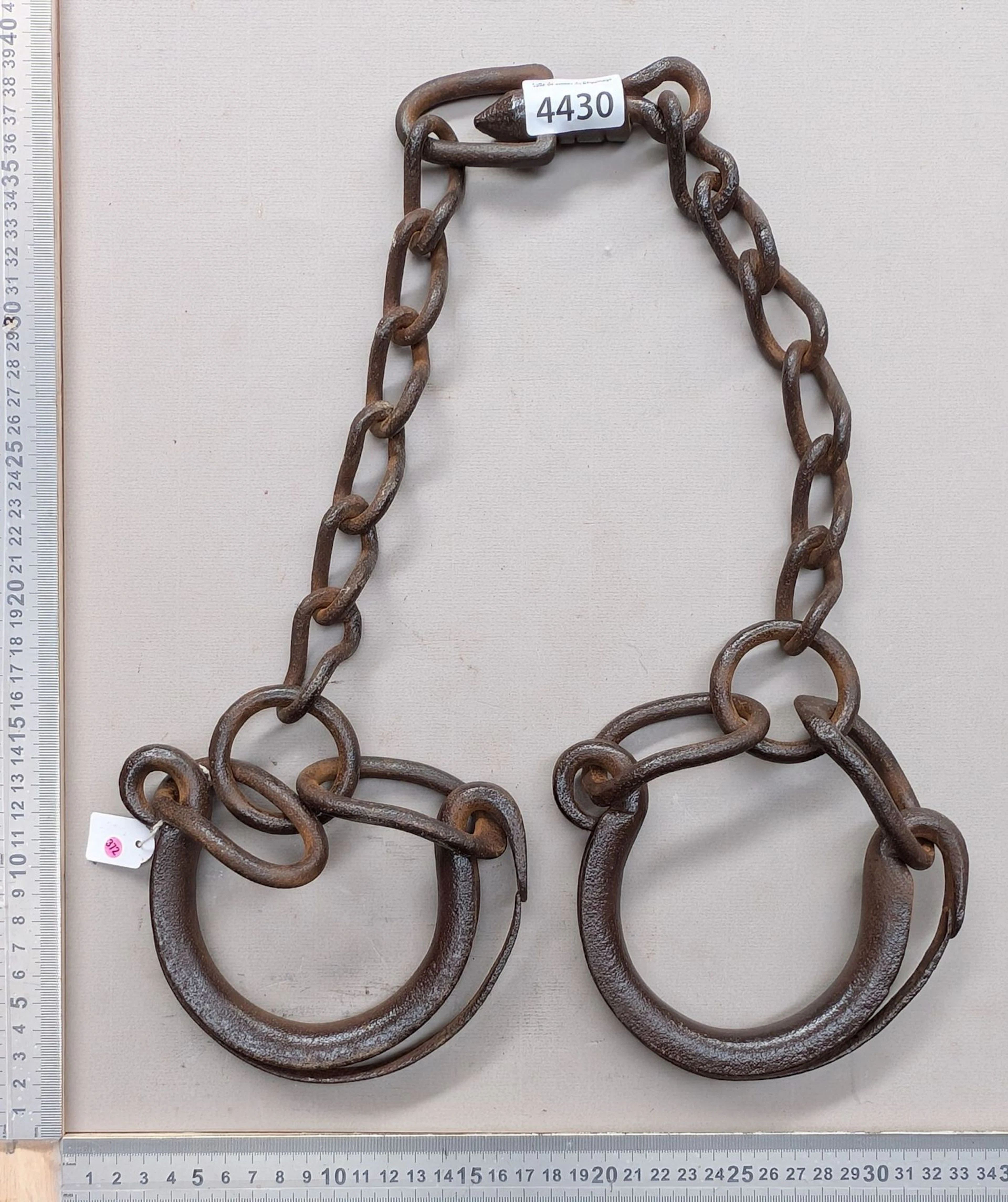 Antique gate - See photos for dimensions and condition