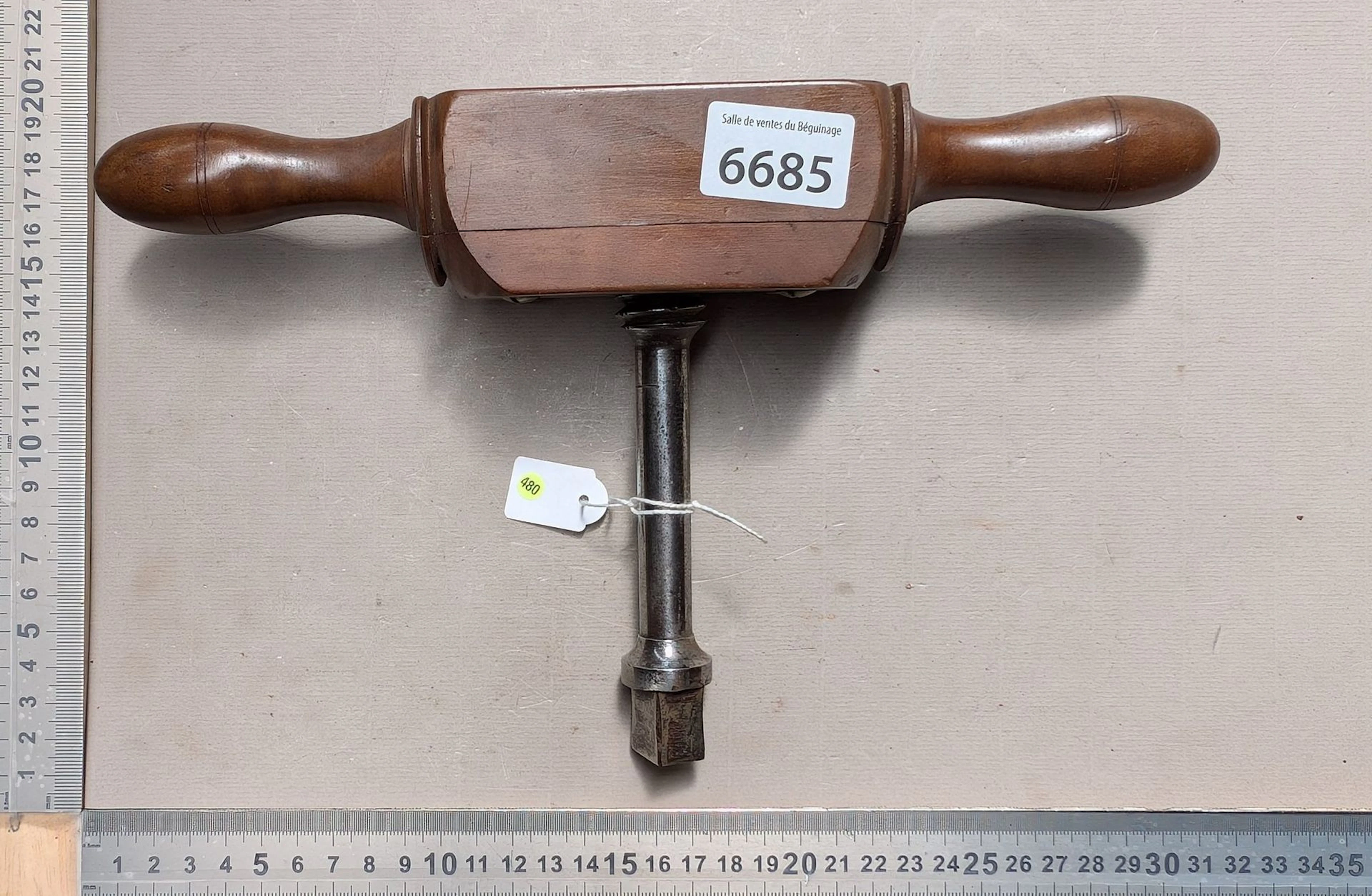 1 wood-turning spindle - See photos for dimensions and condition