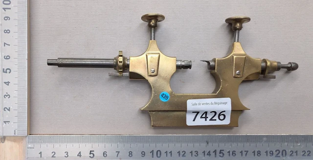 1 antique bronze clockmaker's swivel turret—see photos for dimensions