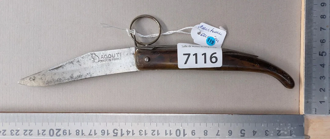Vintage AGOUT France pocket knife—see photos for dimensions and condition