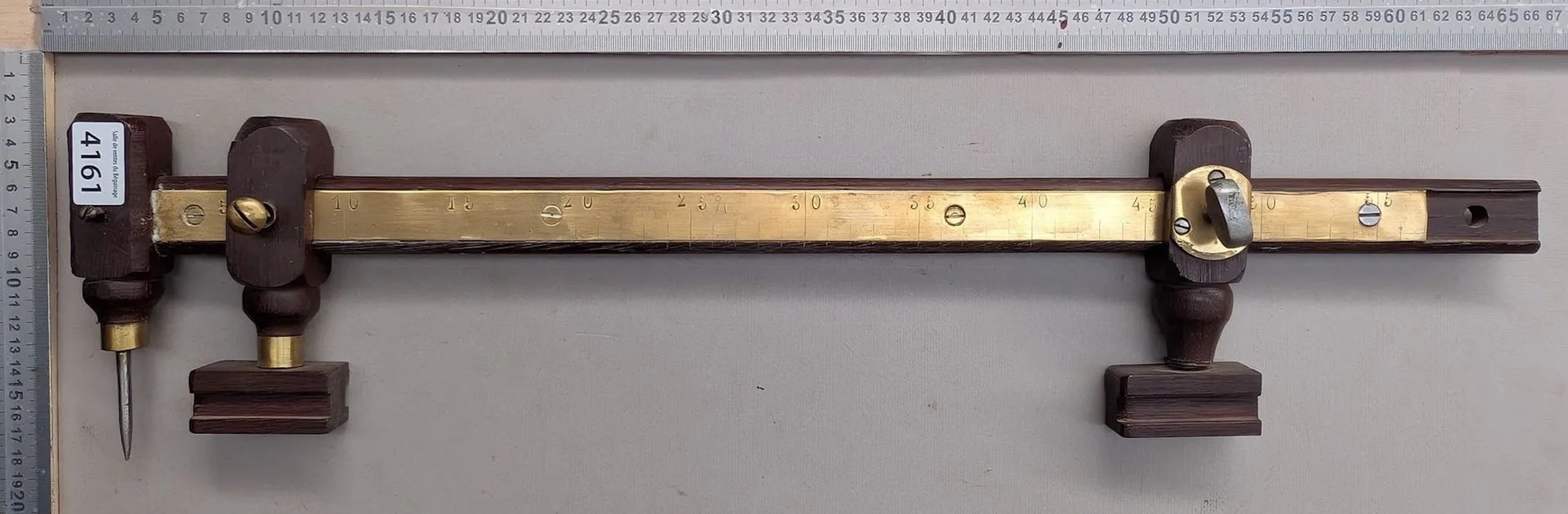 1 antique compass made of wood, steel, and brass—see photos for dimensions