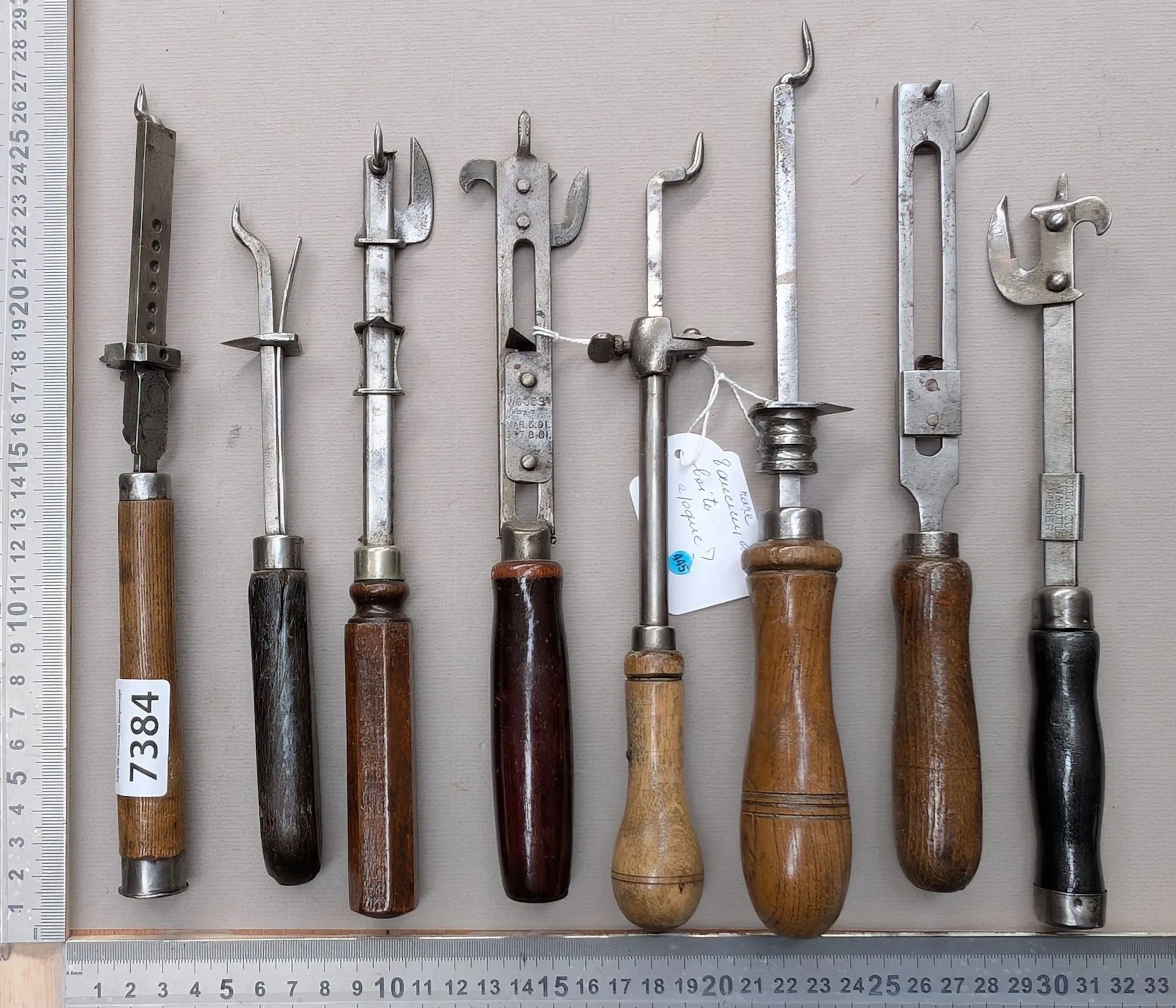 8 vintage can openers? - See photos for dimensions and condition