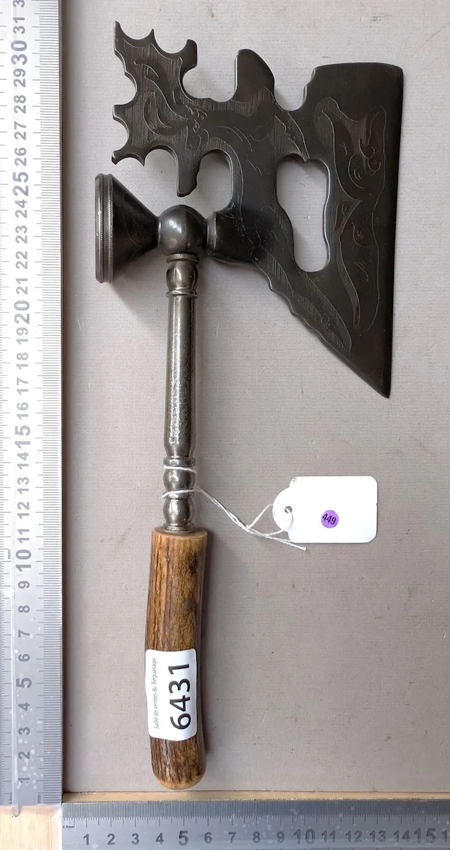 Antique axe with hallmark - See photos for dimensions and condition