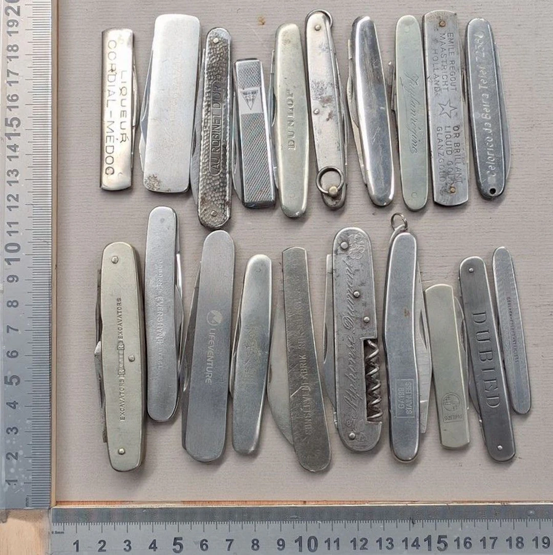 Set of 20 vintage promotional pocket knives from 1900—see photos for