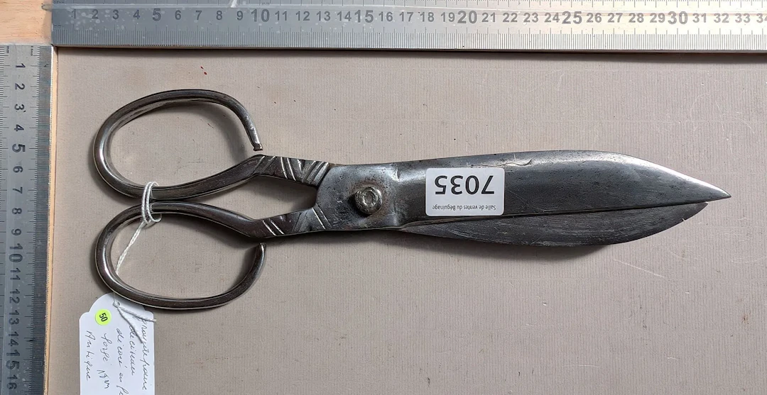Large pair of wrought-iron scissors, A. LUNEVILLE, 18th century—see