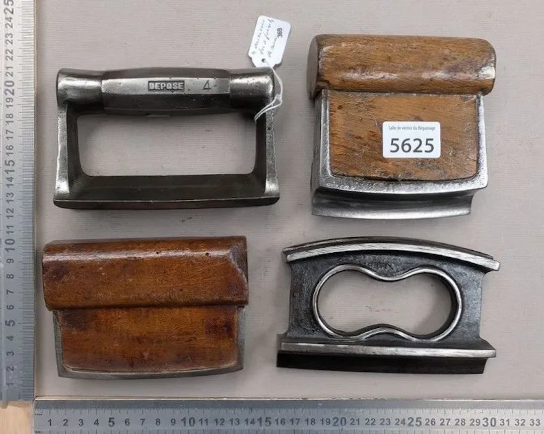 4 antique masonry joint irons—see photos for dimensions and condition