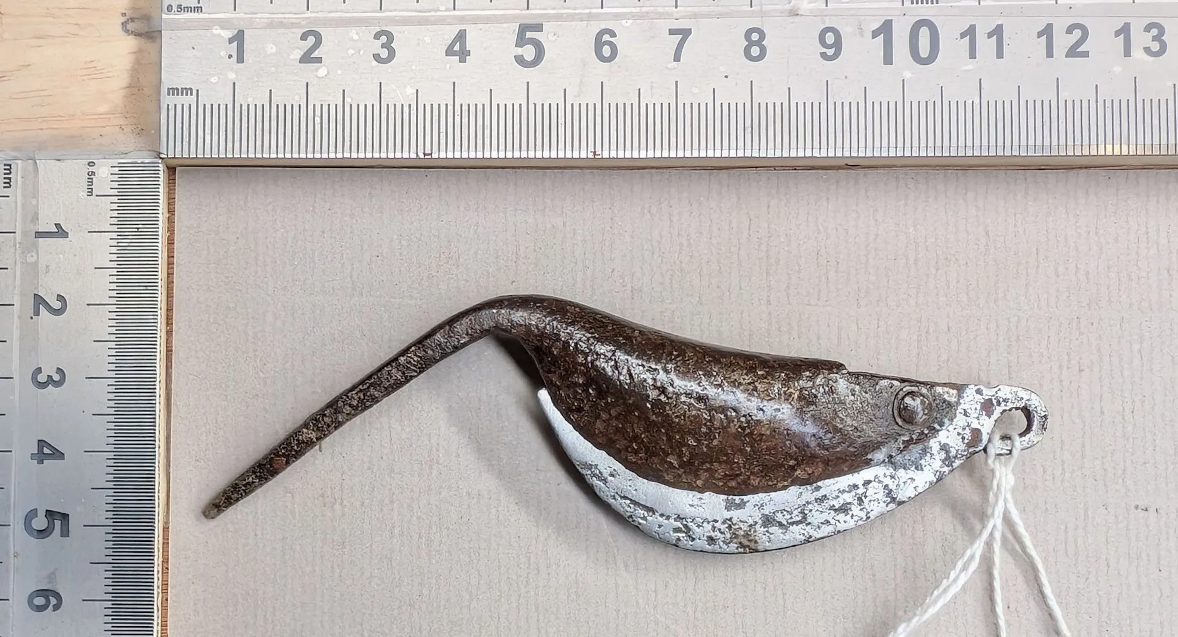 Antique fish knife with metal handle (folding) - See photos for dimensions