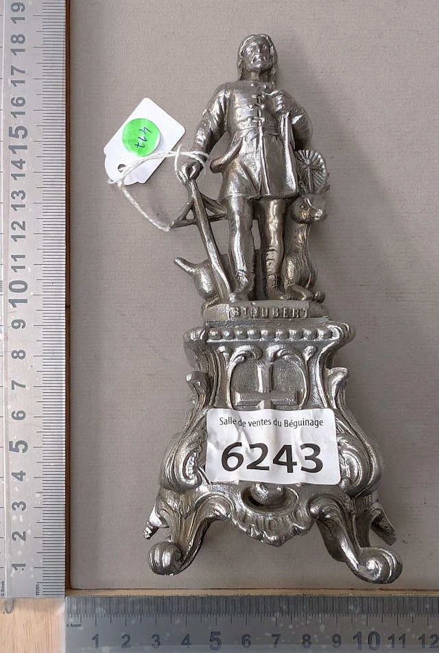 1 St. Hubert figurine made of pewter - See photos for dimensions and condition