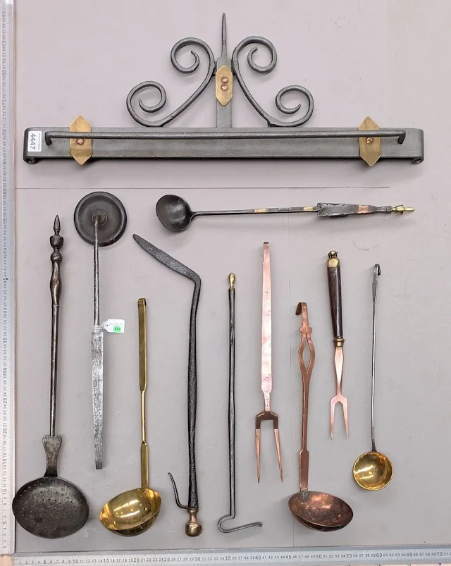 Beautiful 12-piece set of antique kitchen fireplace utensils - See