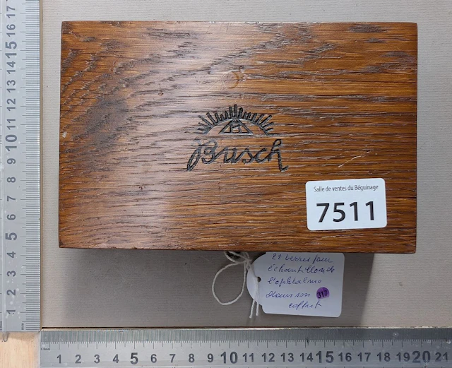 1 box containing 22 ophthalmic sample lenses - See photos for dimensions