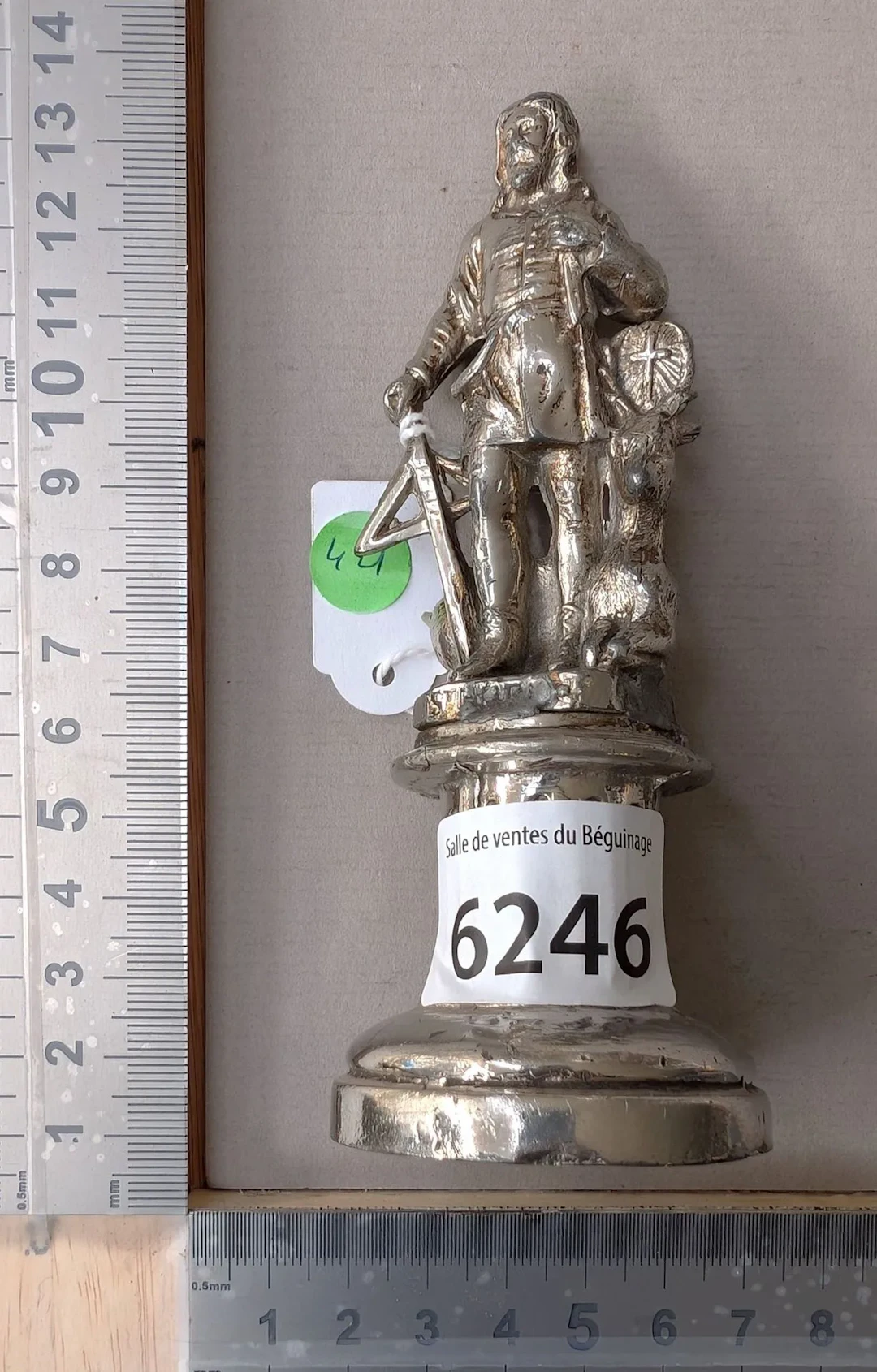 1 St. Hubert figurine made of pewter - See photos for dimensions and condition