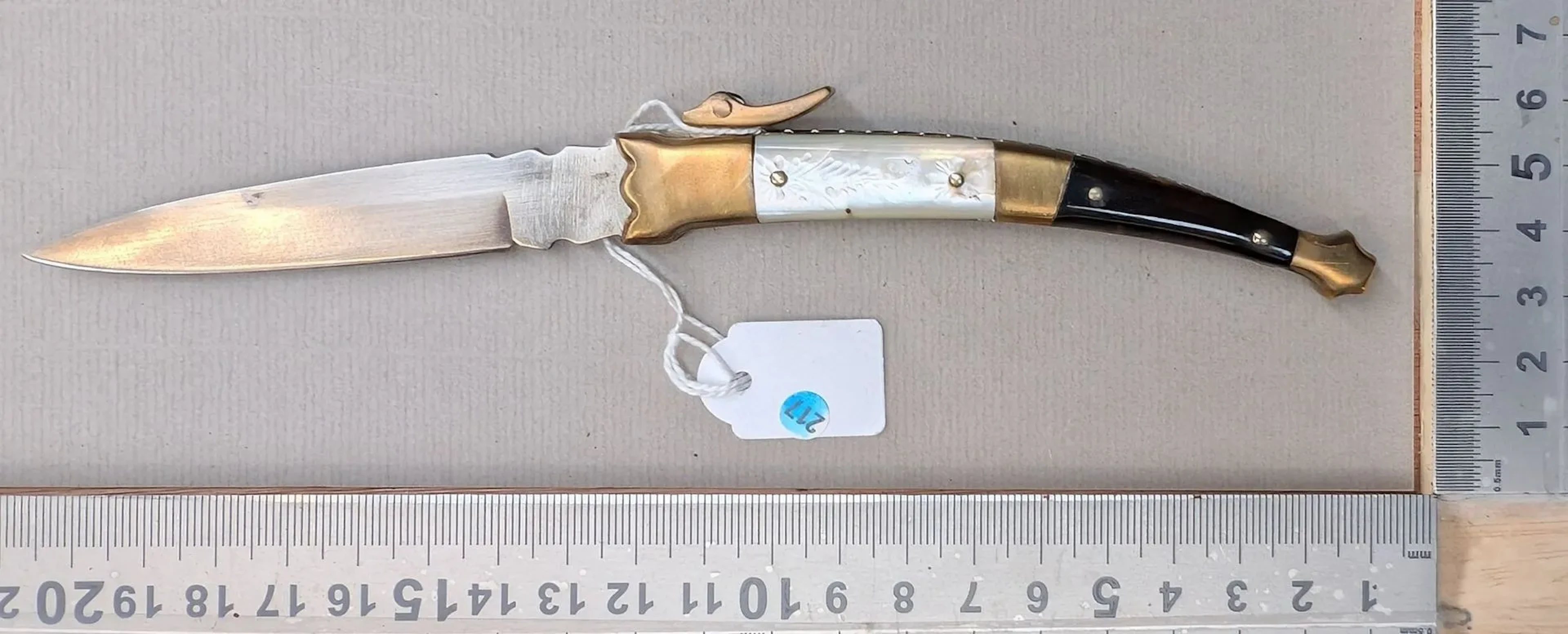 Antique knife with 1 blade—see photos for dimensions and condition