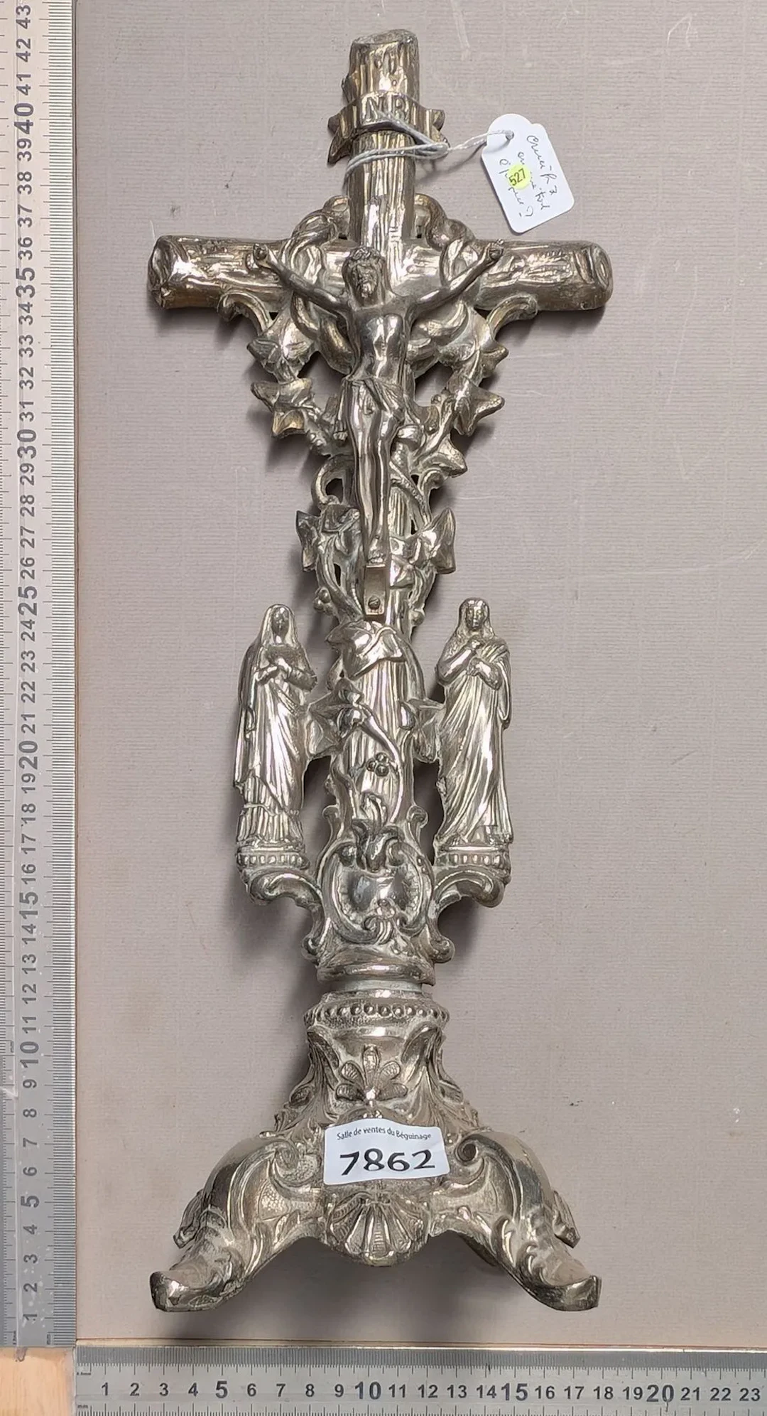 Antique bronze crucifix - See photos for dimensions and condition
