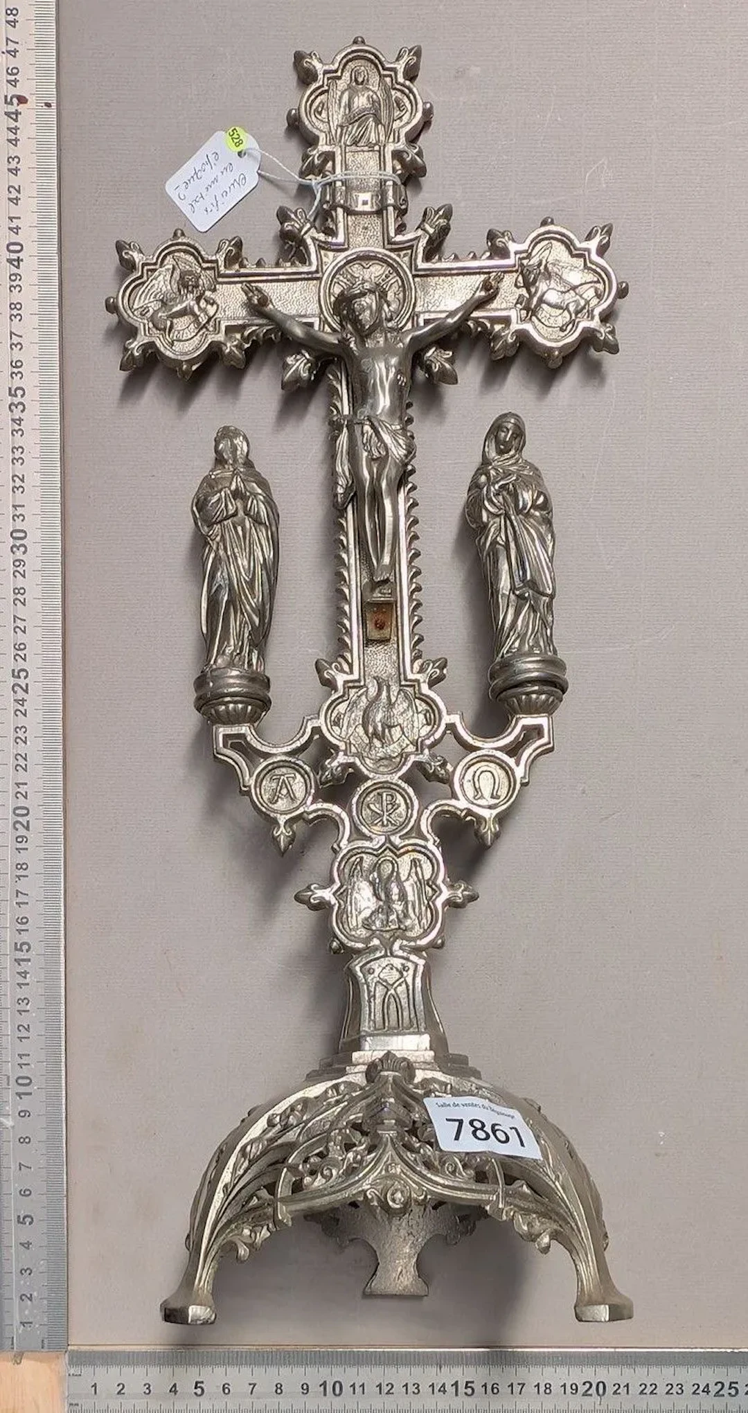 Antique bronze crucifix - See photos for dimensions and condition