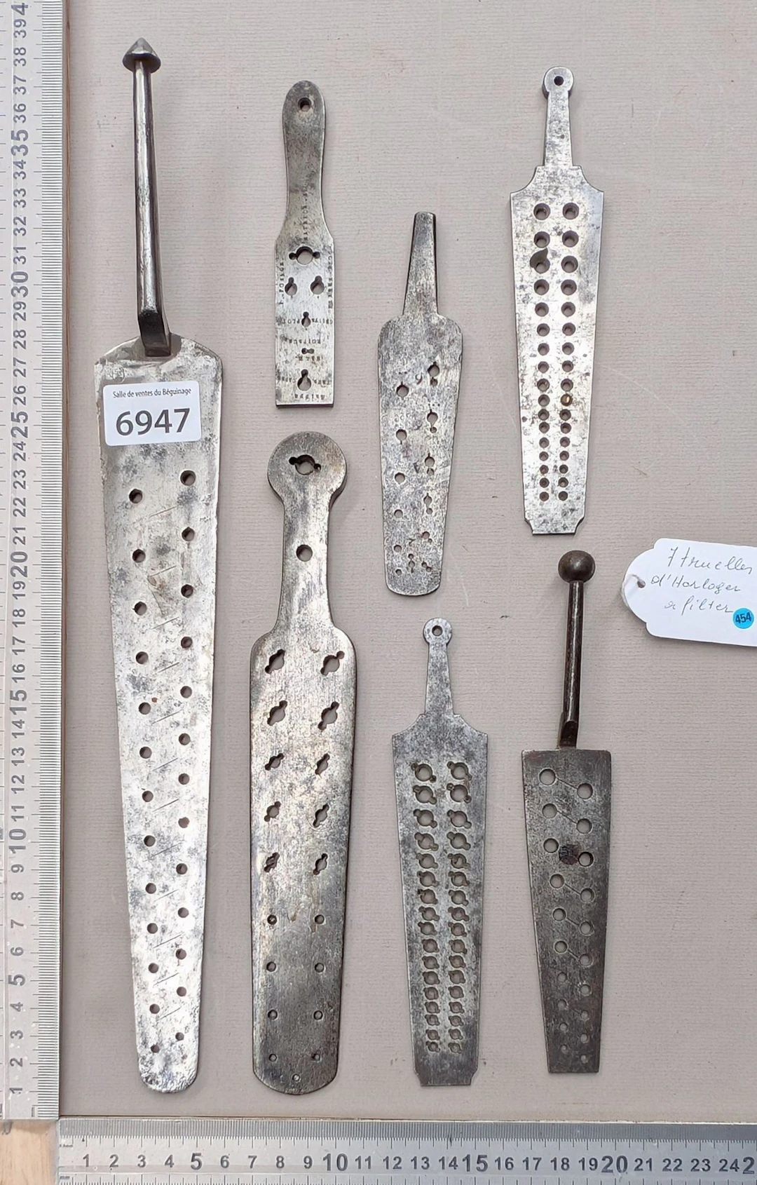 7 watchmaker's trowels for threading - See photos for dimensions and condition