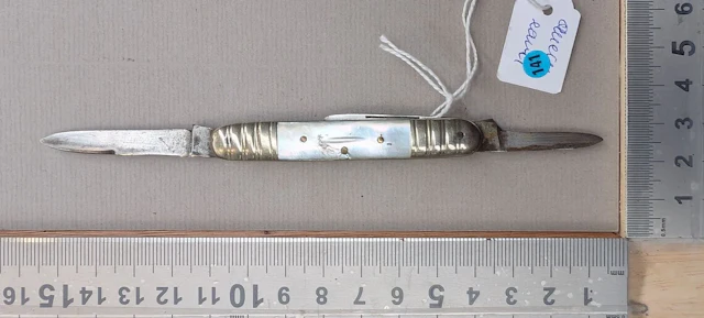 Antique 3-blade pocket knife - See photos for dimensions and condition