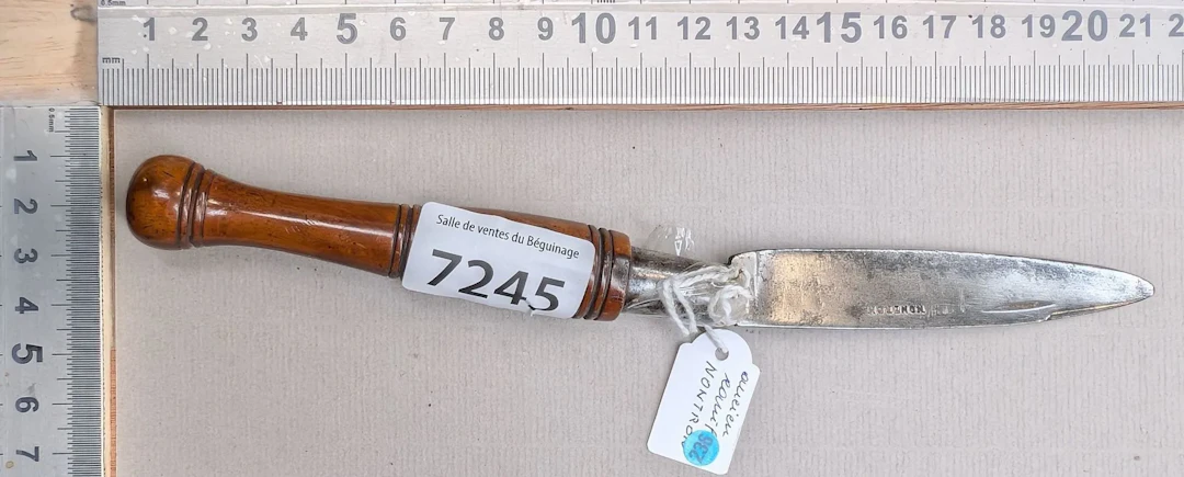 Vintage CHAPERON NONTRON pocket knife - See photos for dimensions and condition