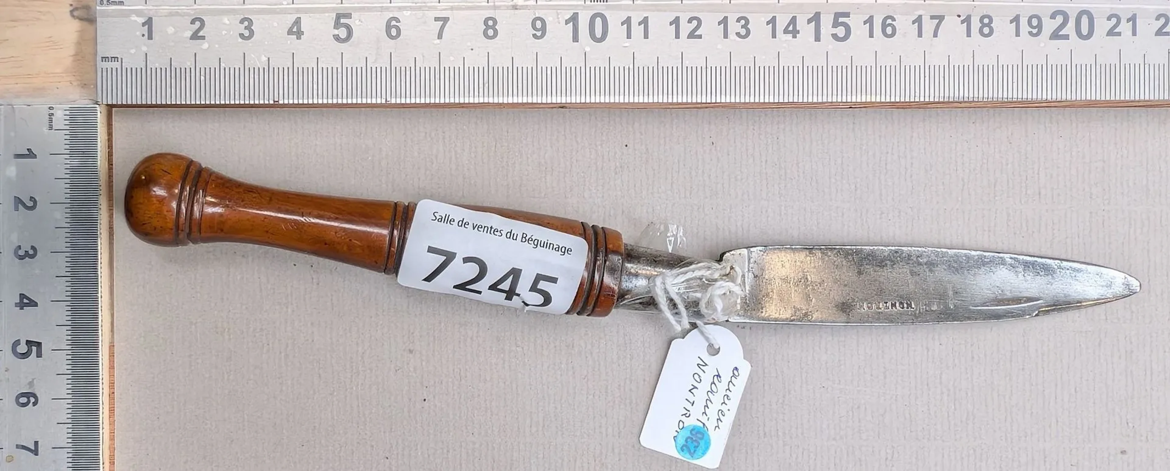 Vintage CHAPERON NONTRON pocket knife - See photos for dimensions and condition