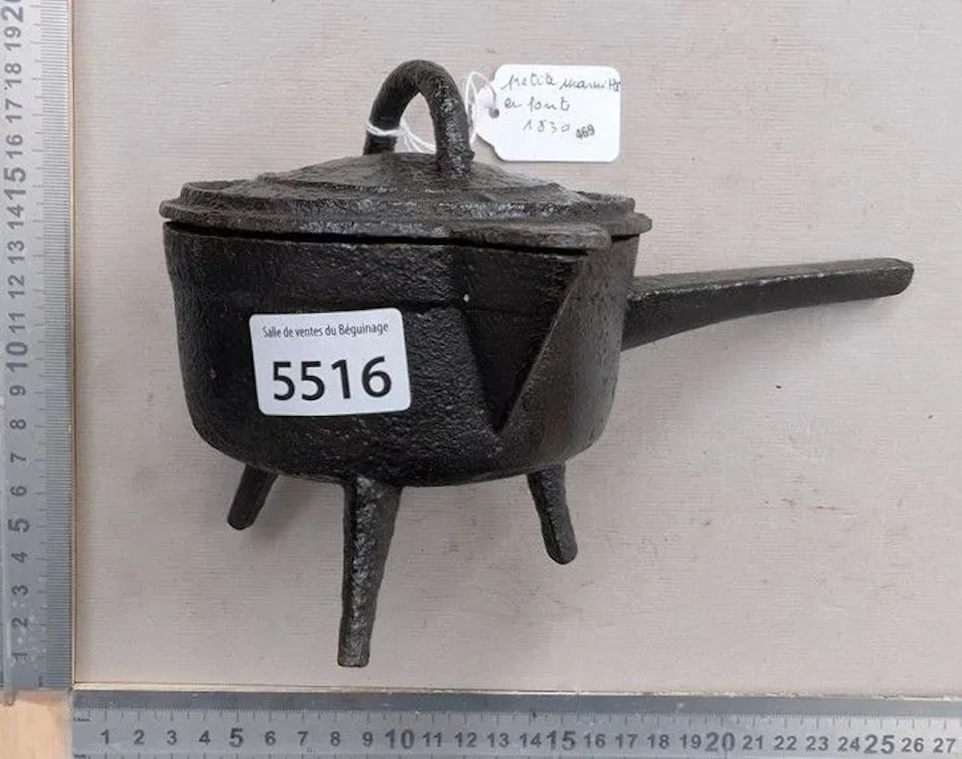 A small cast-iron pot from 1830—see photos for dimensions and condition