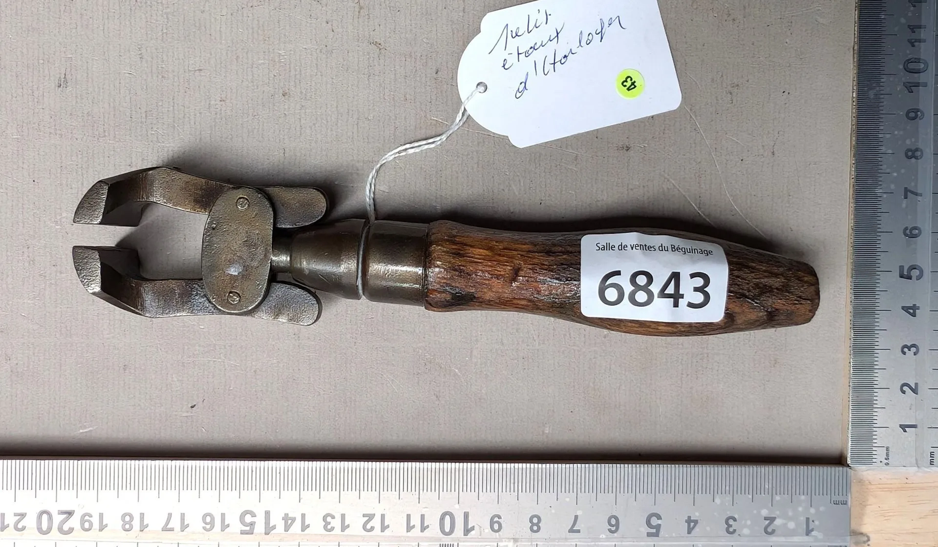 Small watchmaker's vise—see photos for dimensions and condition