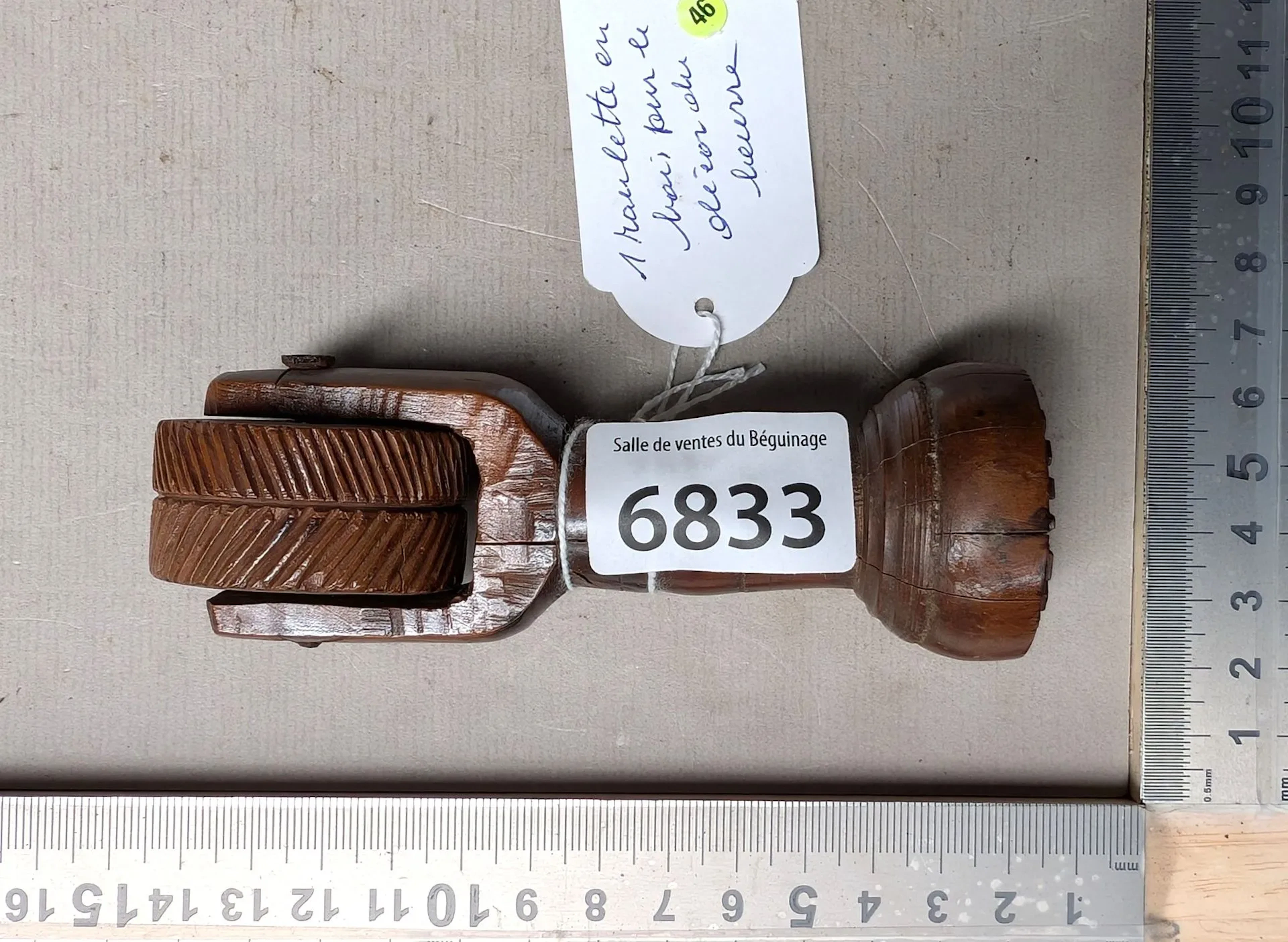 1 boxwood wheel for butter decoration—see photos for dimensions and condition