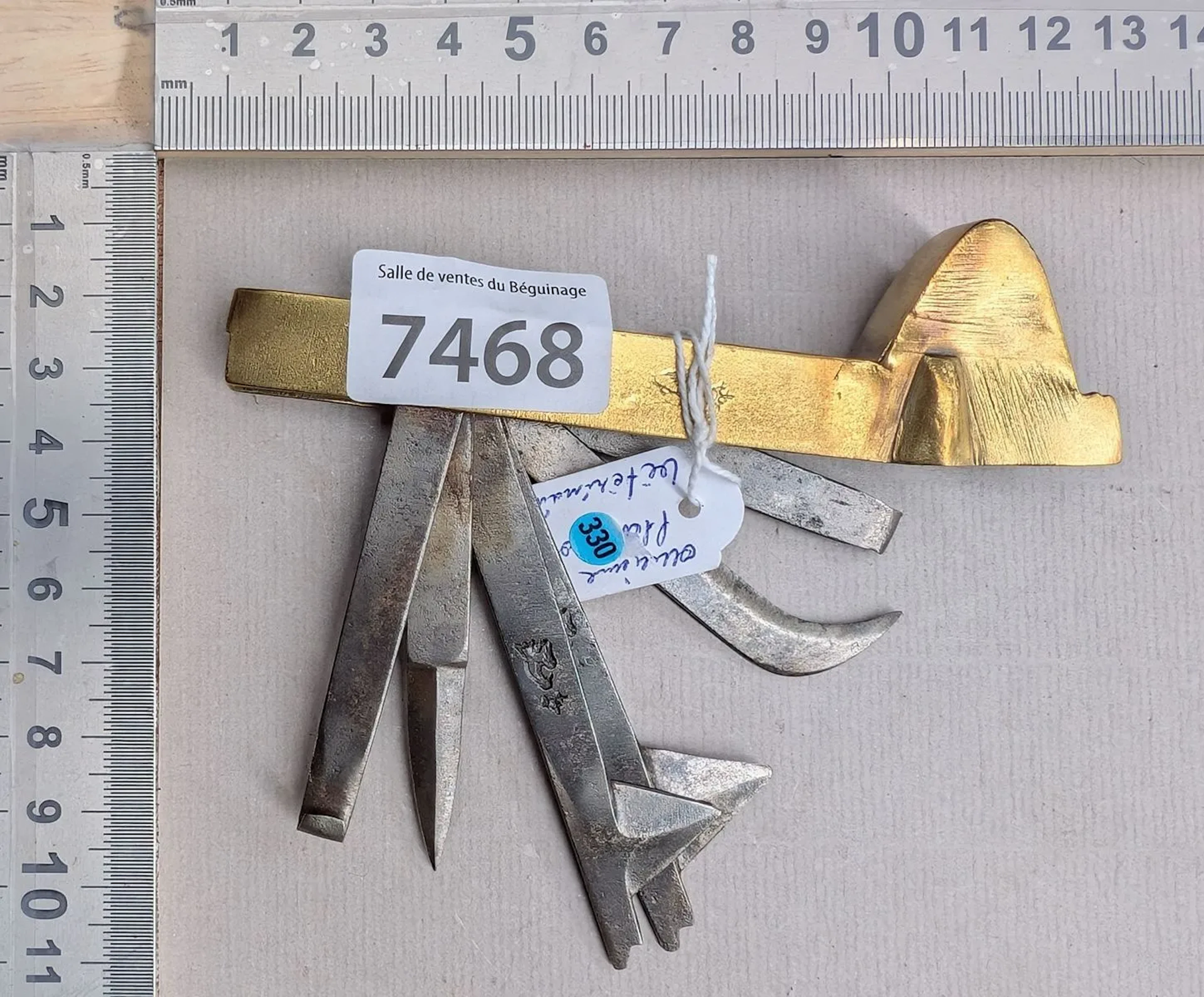 1 veterinary burner, 6 blades + brass - See photos for dimensions and condition
