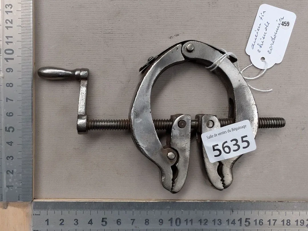 A cobbler's dog puller—see photos for dimensions and condition
