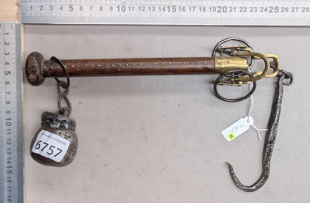 Antique 18th-century Roman-style scale—see photos for dimensions and condition