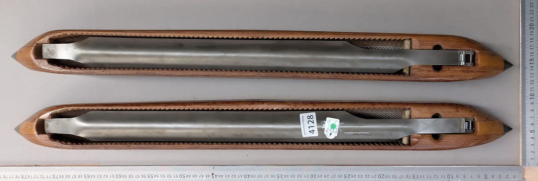2 shuttles for wool—see photos for dimensions and condition