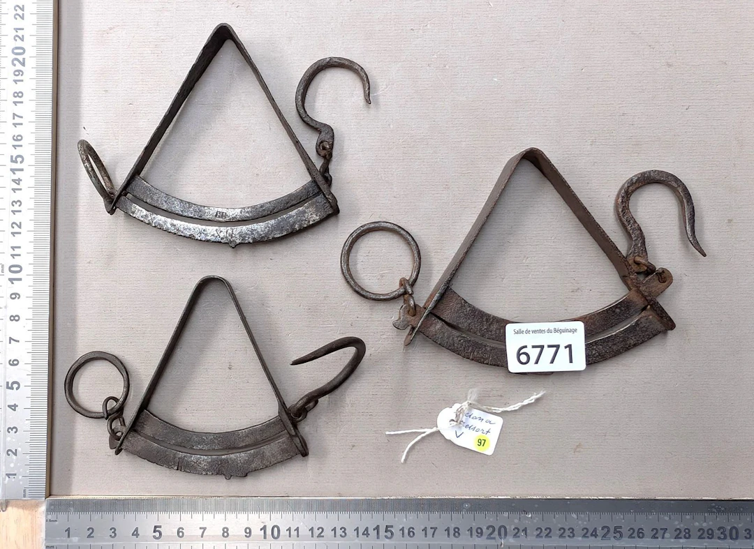 3 antique 18th-century spring scales—see photos for dimensions and condition