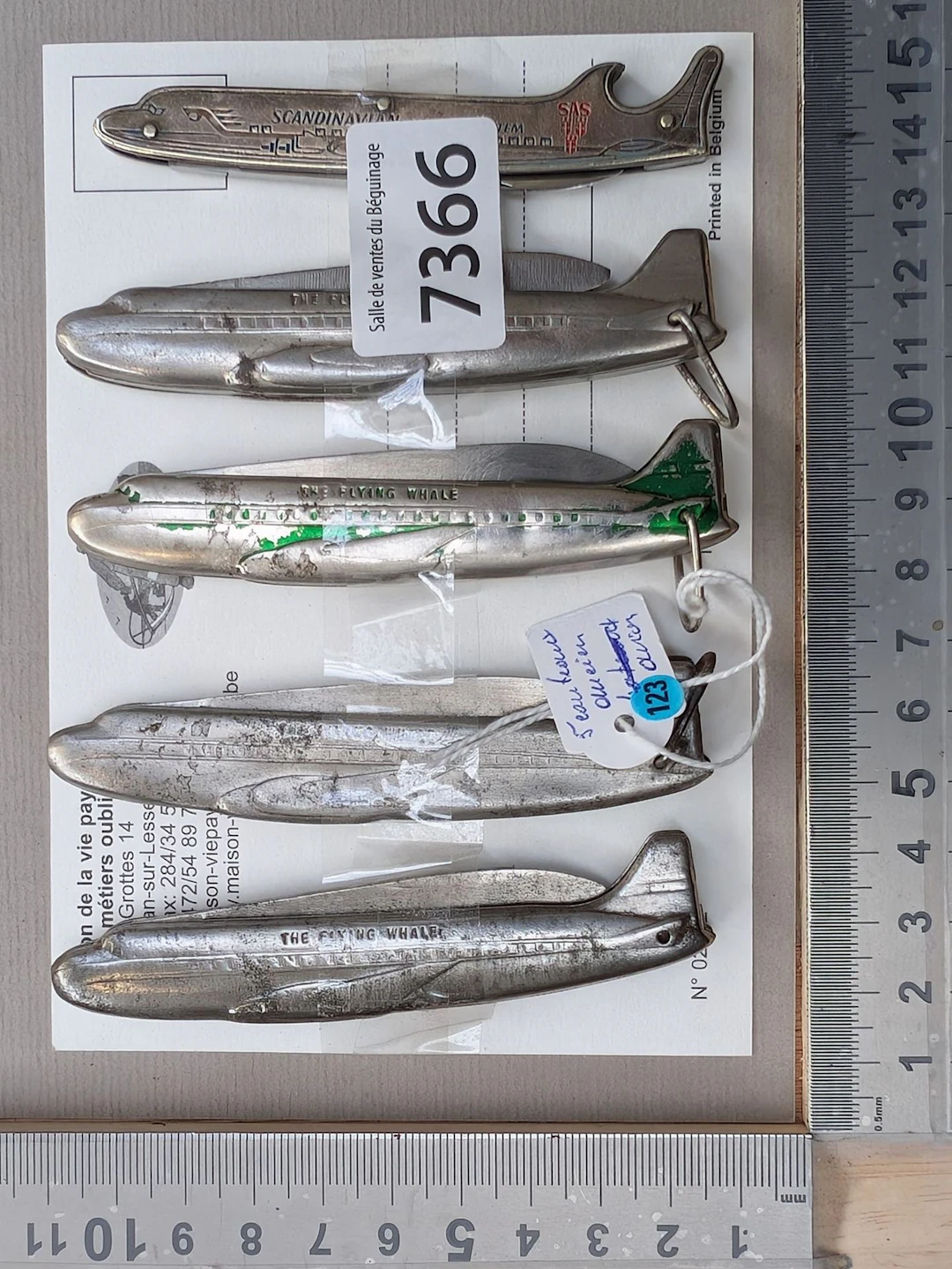 5 vintage airplane folding knives—see photos for dimensions and condition