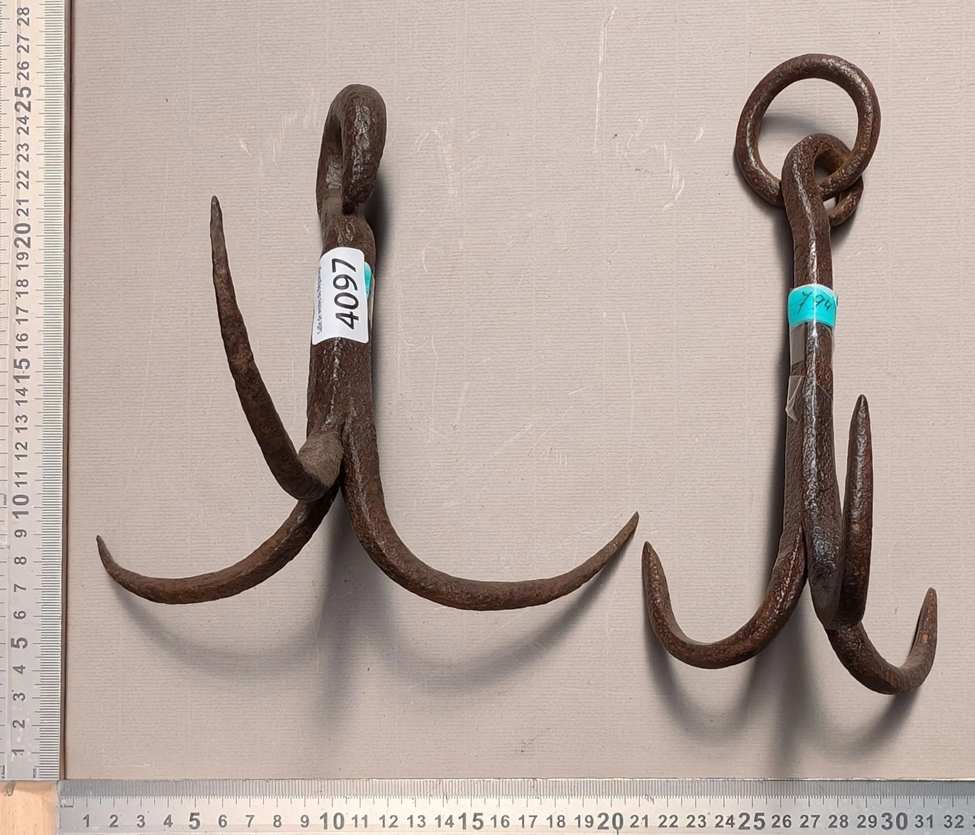 Antique forged grapple - See photos for dimensions and condition