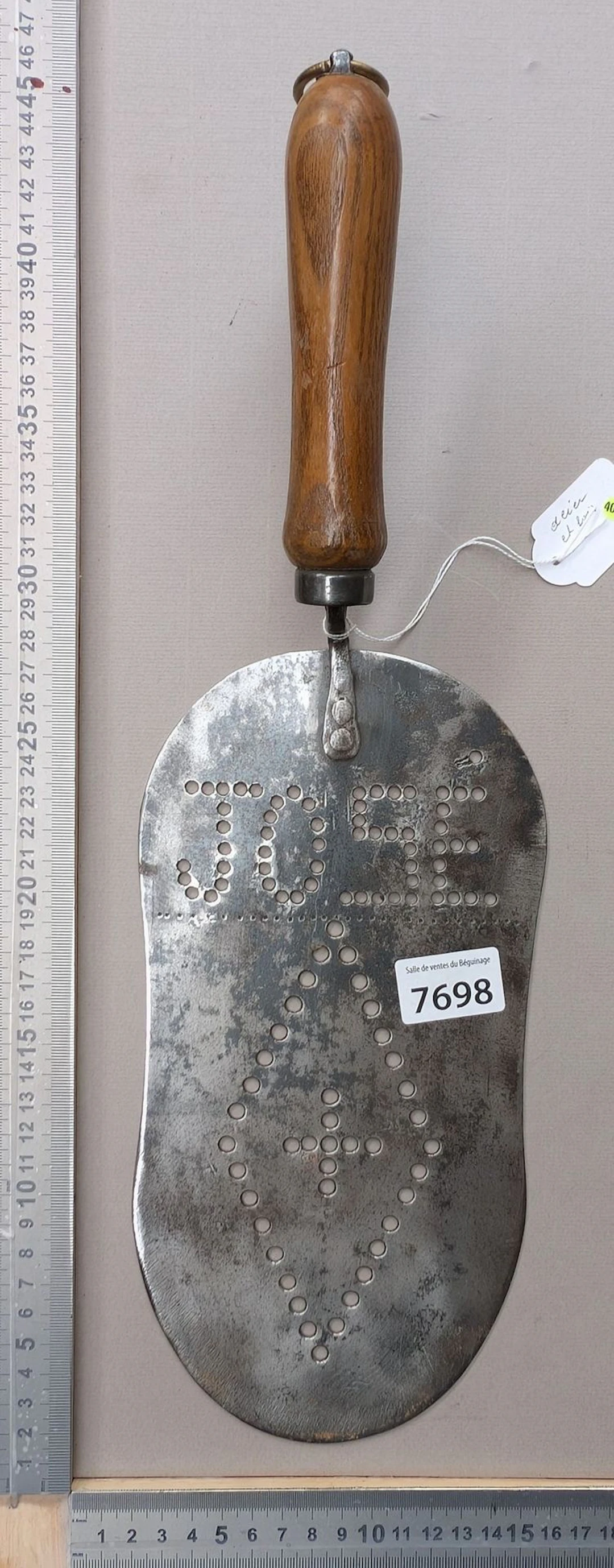 1 magnificent JOSE craftsman's trowel—see photos for dimensions and condition