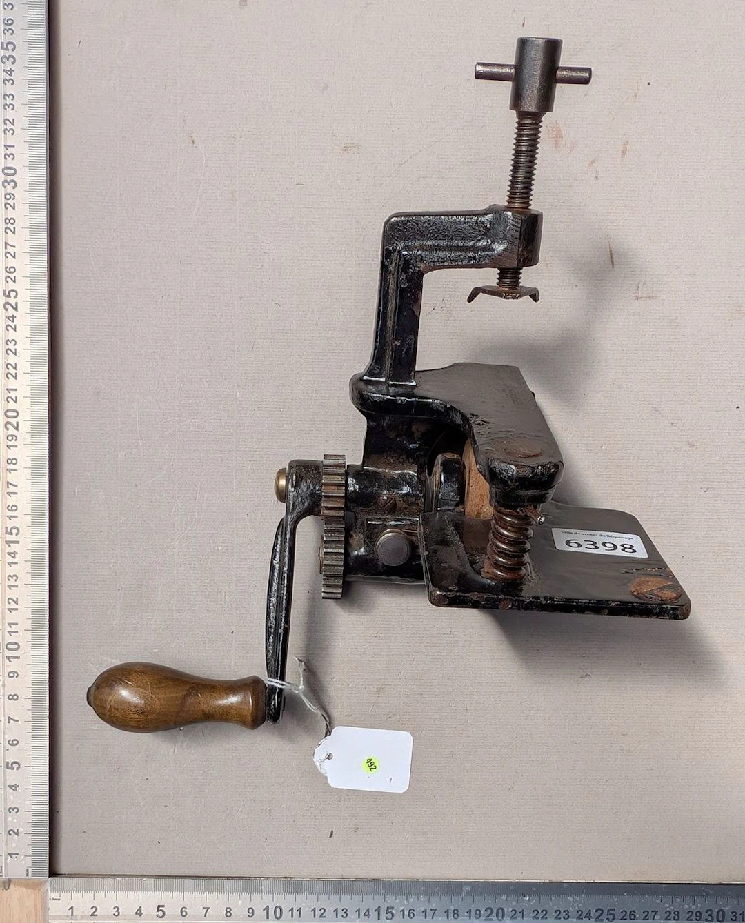1 antique leatherworking tool—see photos for dimensions and condition