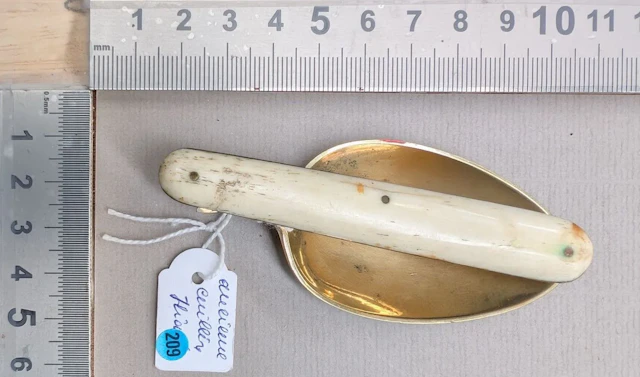 Antique folding spoon—see photos for dimensions and condition