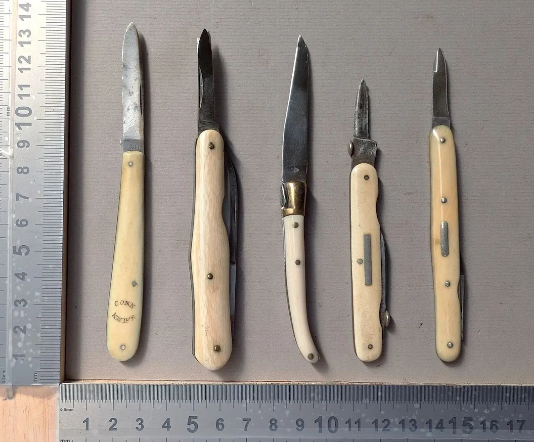 5 antique knives—see photos for dimensions and condition