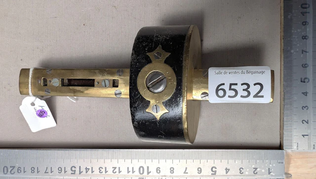 1 antique marine marking gauge made of copper and ebony, with a worn